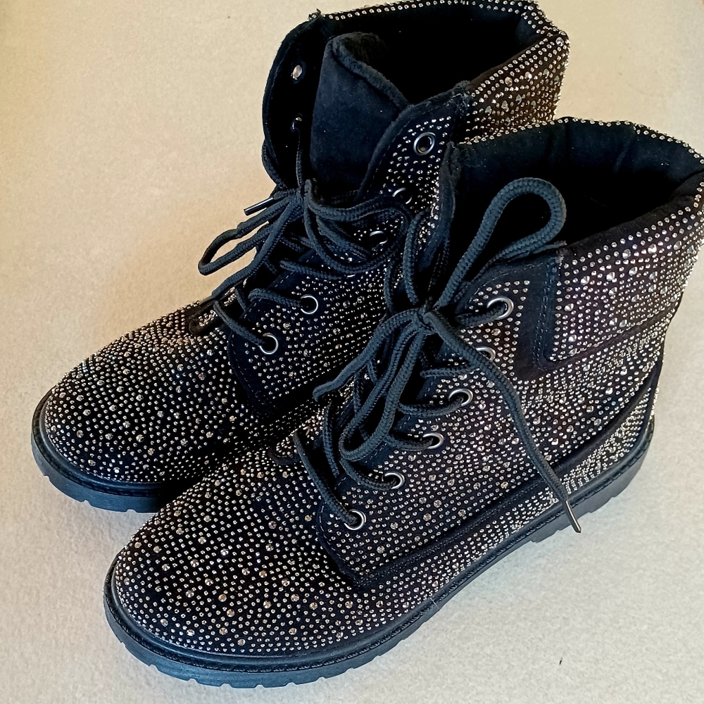 Rock & Candy Studded Rhinestone Black Biker BootsFaux fur linedWomen's Size 9 - Picture 3 of 12